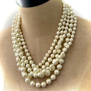 VINTAGE J CREW Pearl Necklace